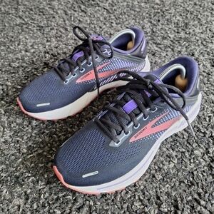 Brooks Adrenaline GTS 22 Womens Size 8 Blue Athletic Running Shoes Sneakers